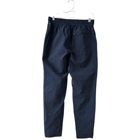 Lululemon Active Wear Casual Minimal - Picture 4 of 10